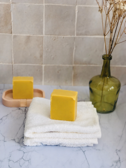 Savon Naturel Artisanal pour les peaux réactives, L'Apaisant